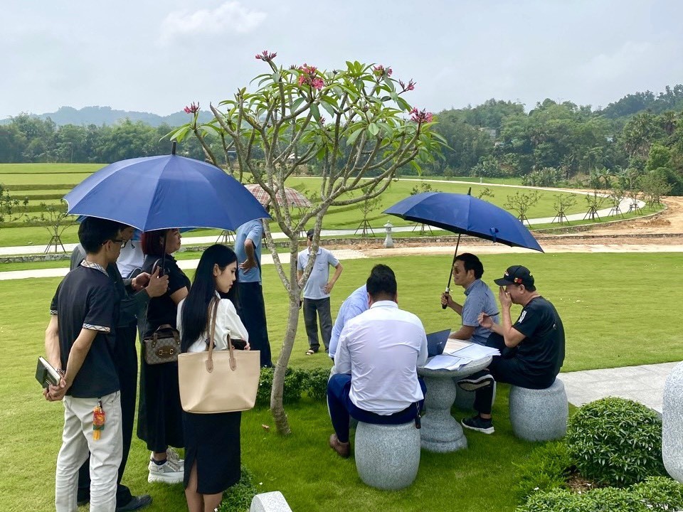 z5494875940009_308f3c183f917b80bd726780675a1c42